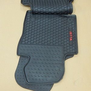 products/1123/vw jetta gumene patosnice.jpg - TIPSKE AUTO PATOSNICE Volkswagen Jetta 2012-2018 - Xenon Svetla Beograd